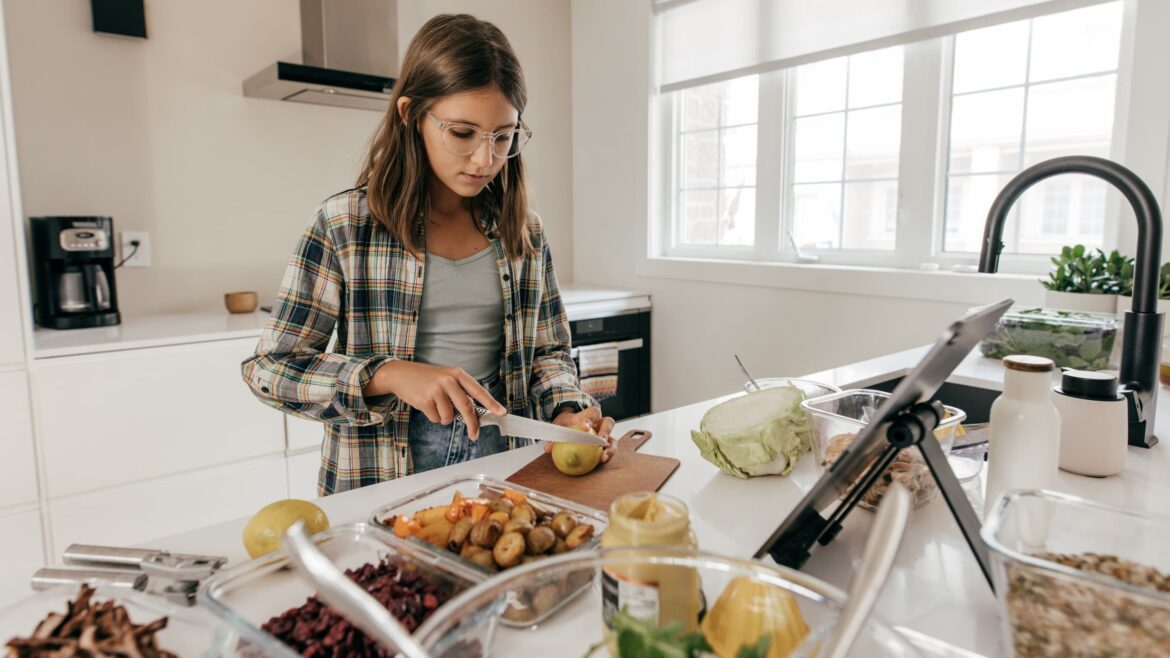 Luteal Phase Kitchen Tips for Mood & Digestion